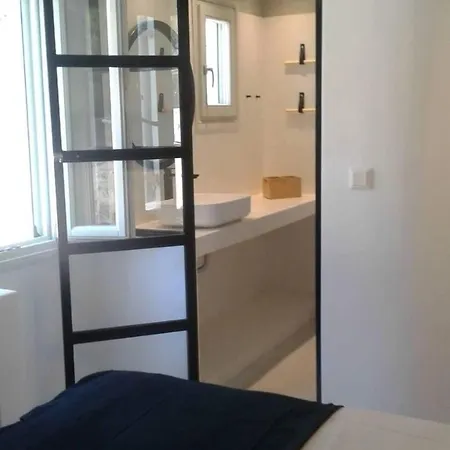 Oikies Apartment Naousa (Paros)